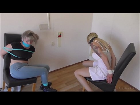 ❤️ Asılı / bağlanmış və ağzı bağlanmış / çətinlik içində olan qız ❤️❌ Seks videosu az.xxxner.ru ❤